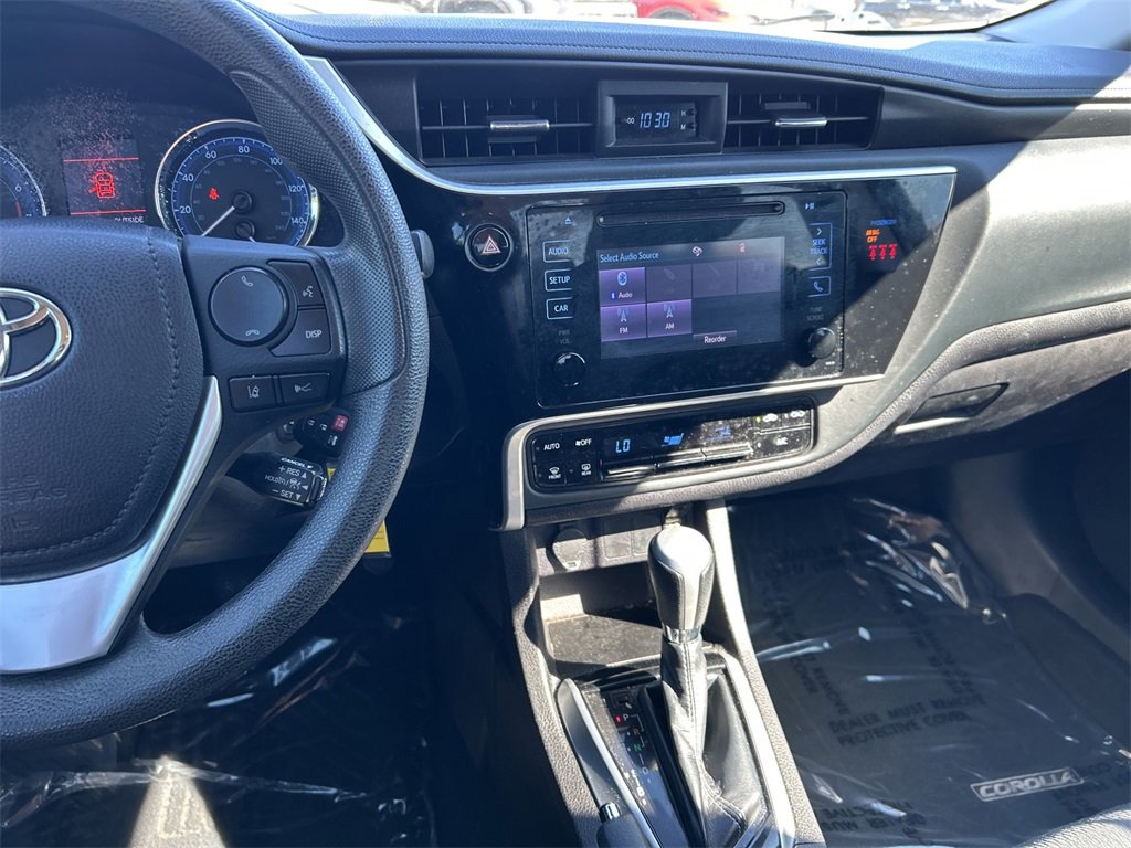 Used 2019 Toyota Corolla L image 17