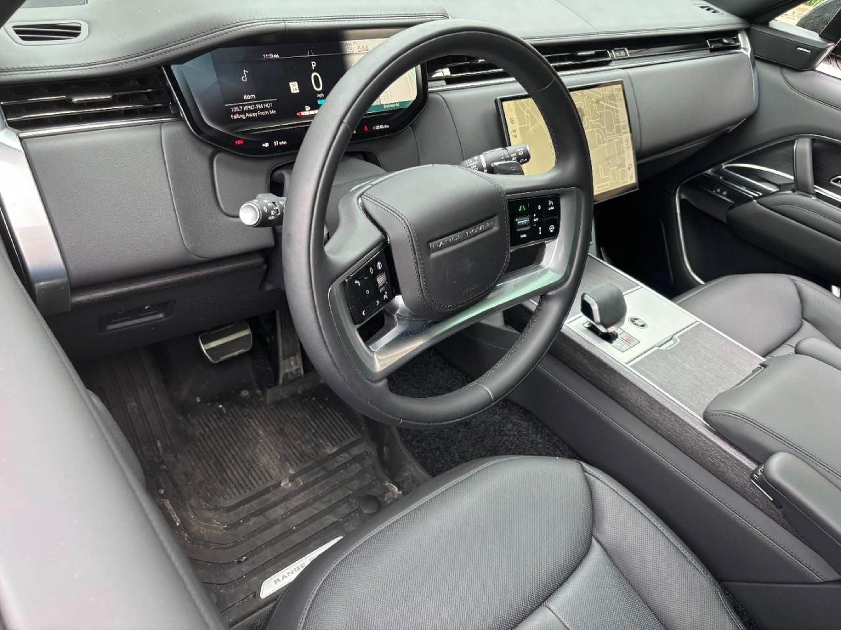 New 2025 Land Rover Range Rover SE image 20