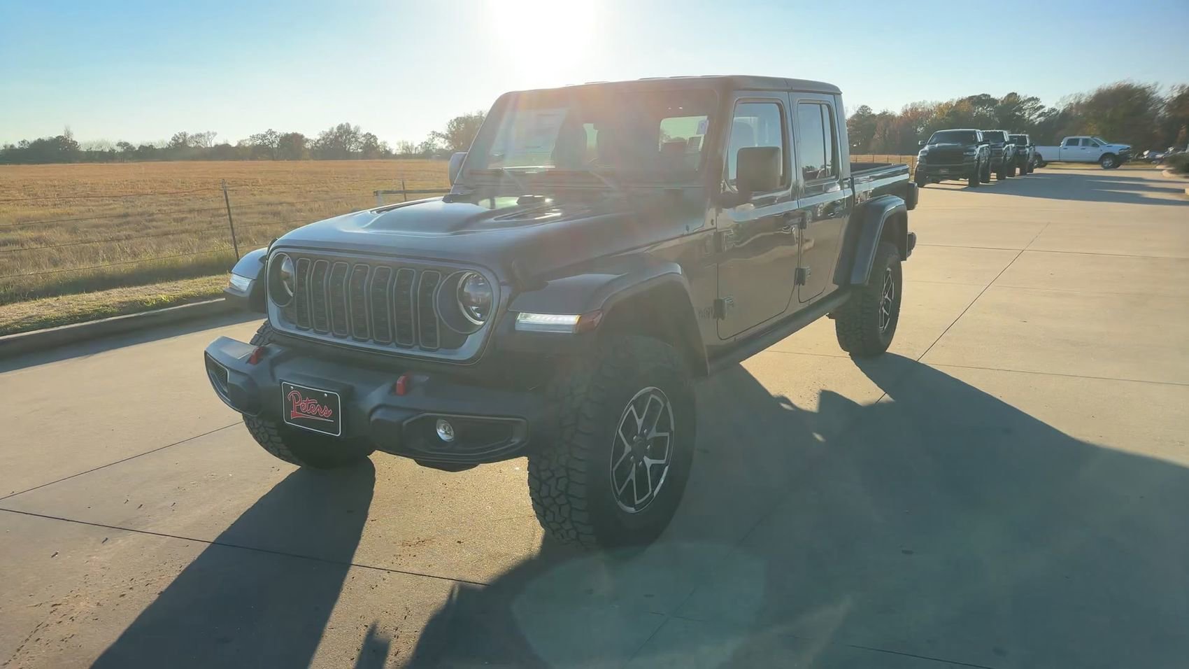New 2025 Jeep Gladiator Rubicon w/ Convenience Group AWD/4WD image 4
