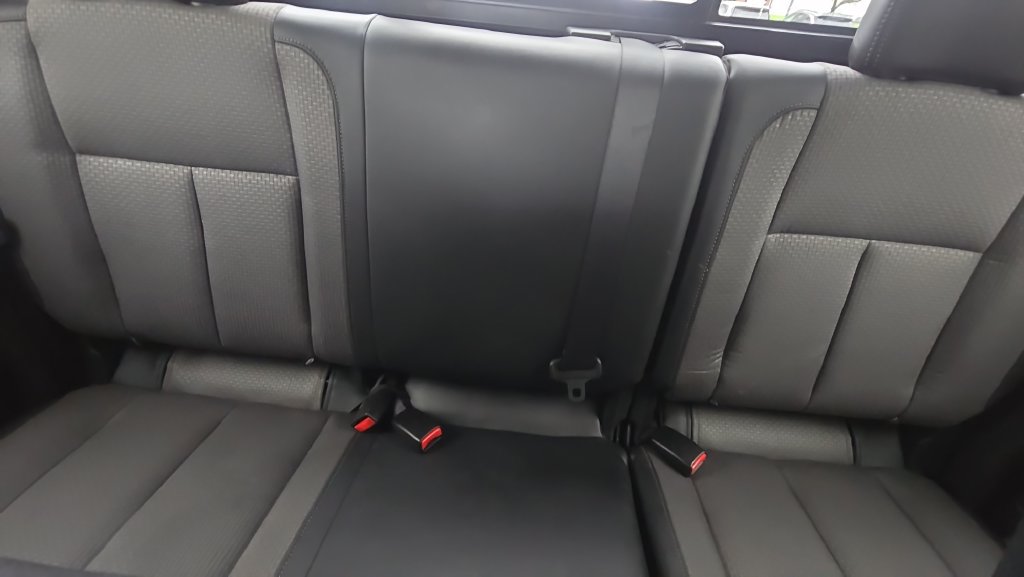 Used 2017 Nissan Titan S AWD/4WD image 10