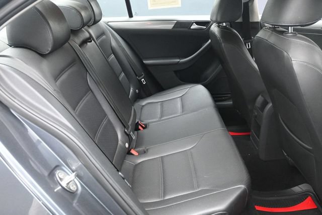 Used 2018 Volkswagen Jetta SE FWD image 23