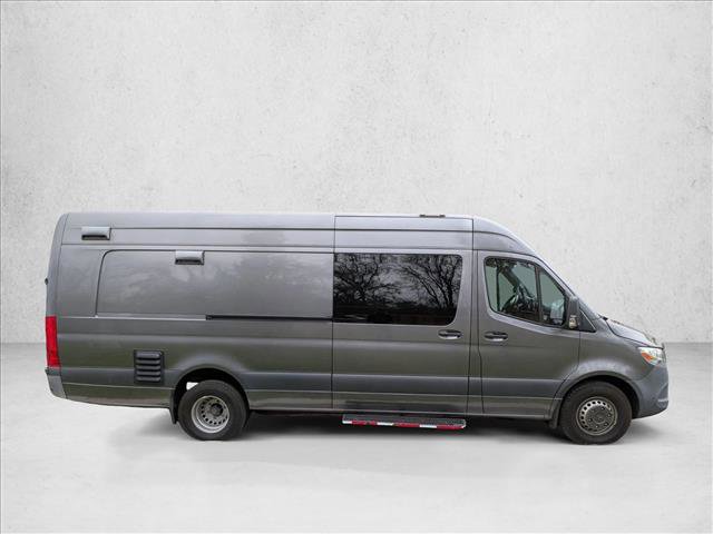 Used 2022 Mercedes-Benz Sprinter 4500 image 4