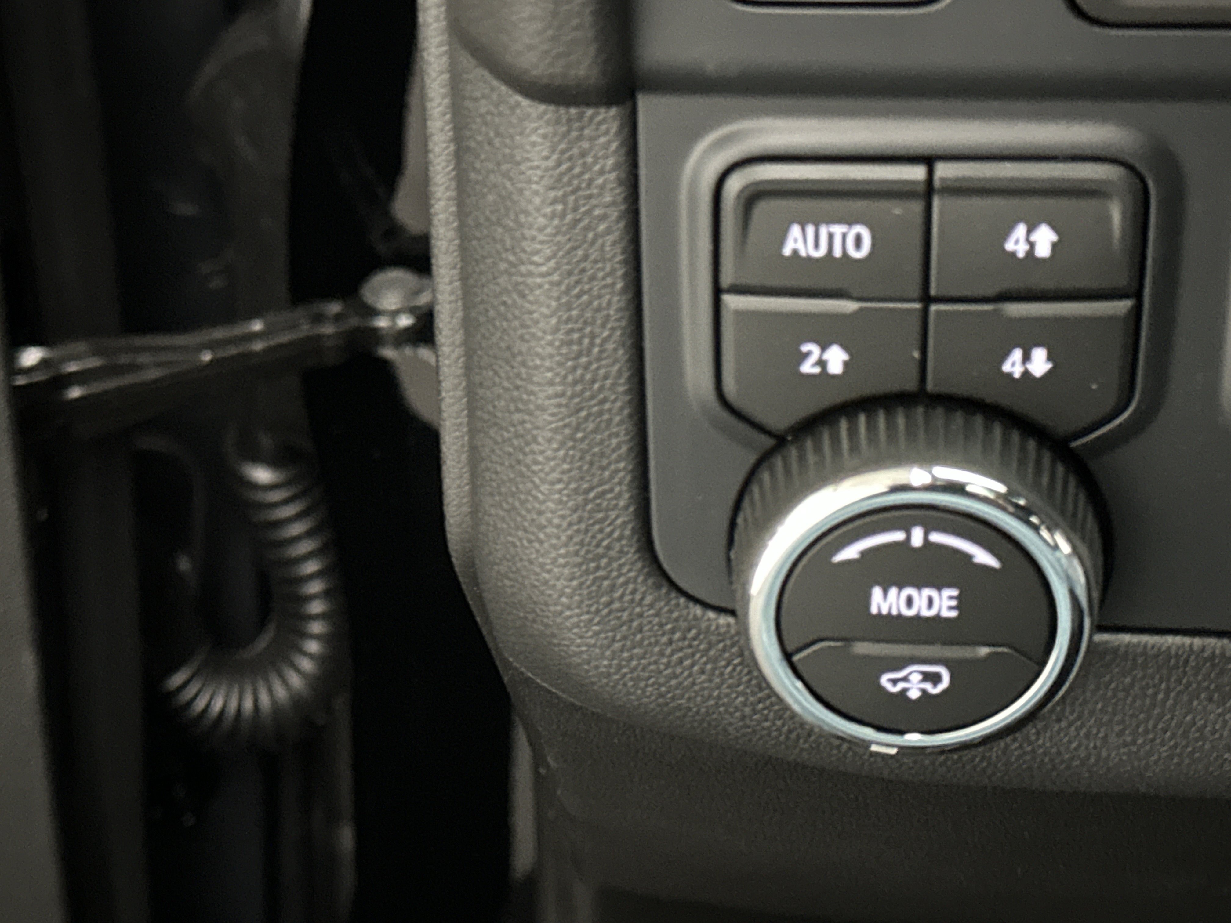 New 2026 Chevrolet Suburban Z71 w/ Z71 Off-Road Package image 45