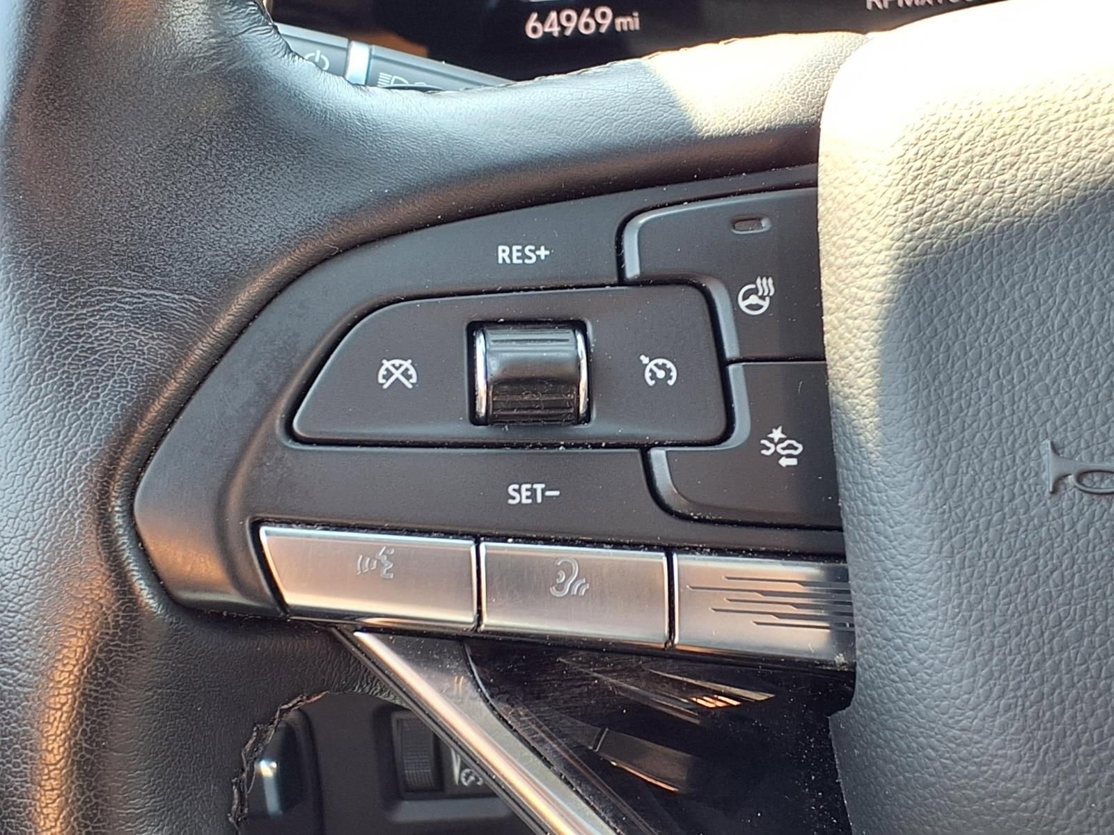 Used 2021 Cadillac Escalade ESV Sport w/ Driver Assist Tech Package AWD/4WD image 26