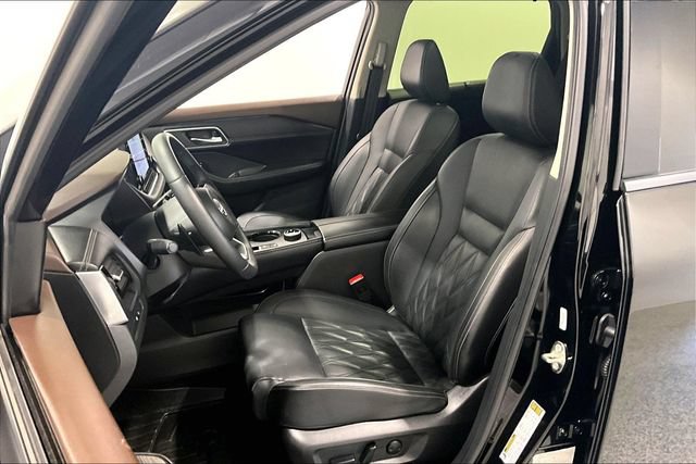 Used 2023 Nissan Rogue Platinum AWD/4WD image 27