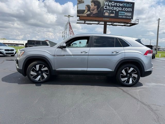 Certified 2025 Volkswagen Atlas Cross Sport SEL AWD/4WD image 4