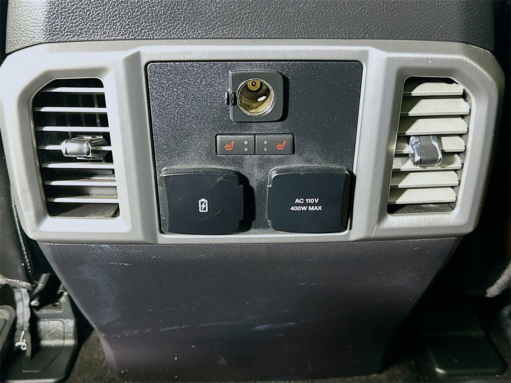 Used 2018 Ford F150 Platinum w/ Equipment Group 701A Luxury image 31