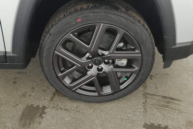 New 2026 Jeep Compass Latitude image 4