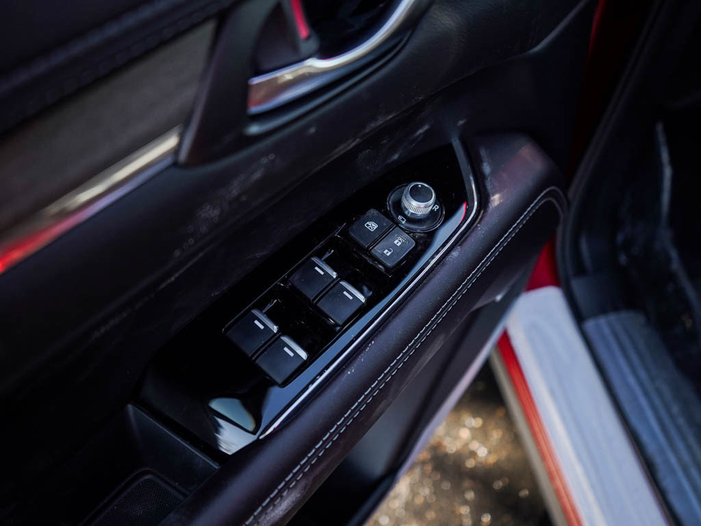 New 2025 MAZDA CX-5 Signature image 18