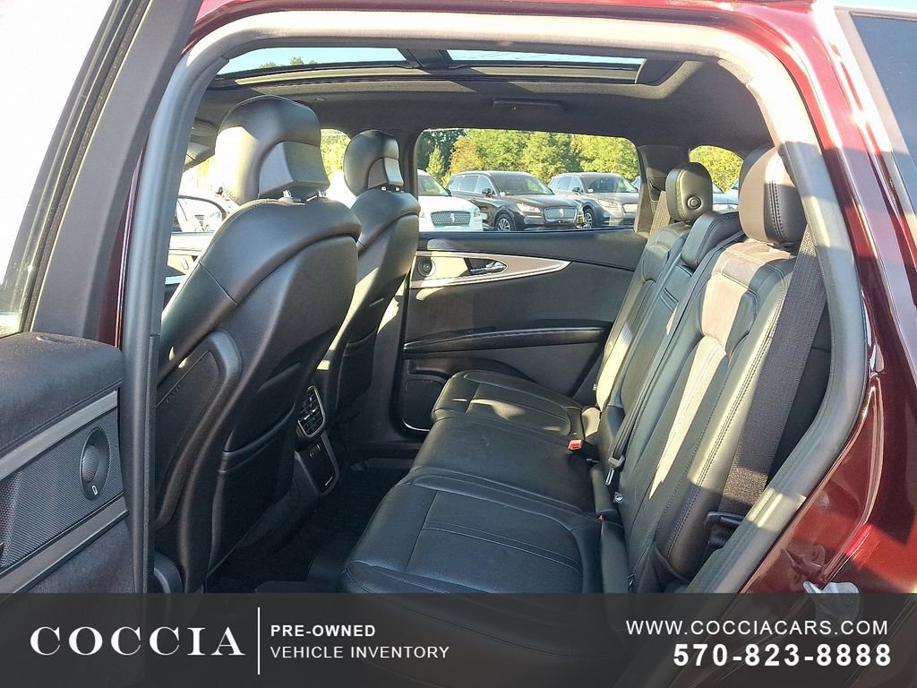 Used 2020 Lincoln Nautilus Reserve w/ Equipment Group 201A image 10
