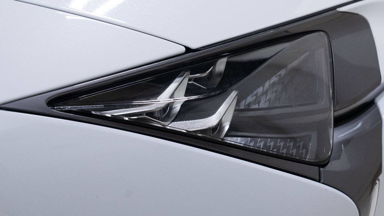 Used 2018 Lexus LC 500 Coupe w/ Touring Package image 15