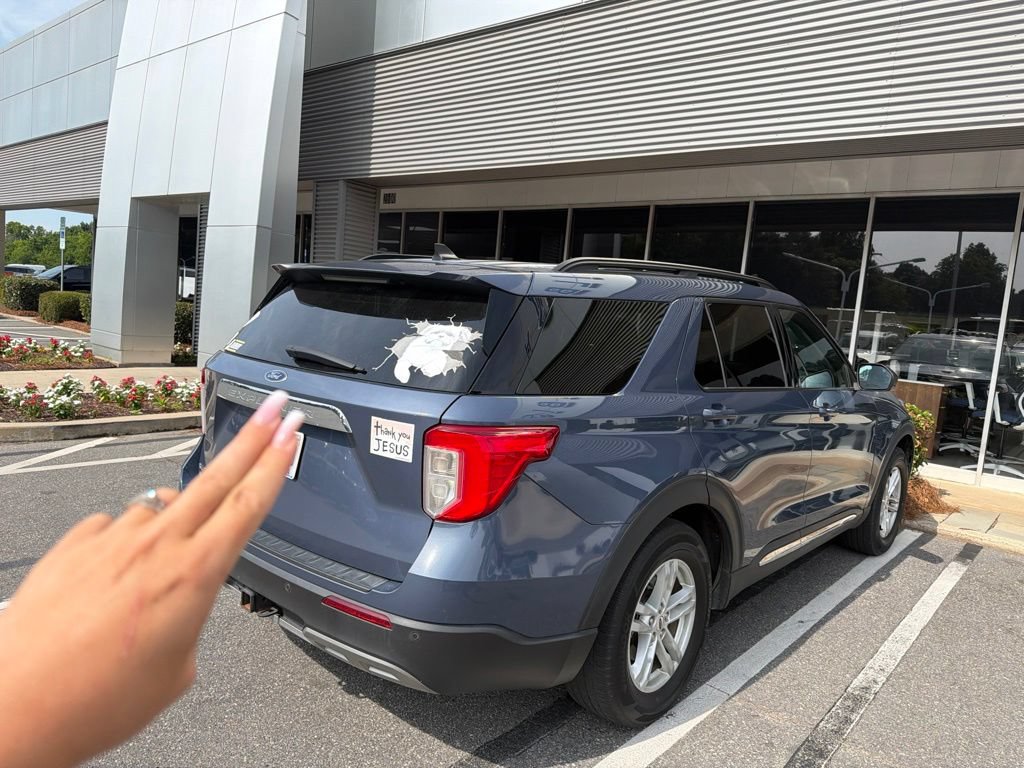 Used 2021 Ford Explorer XLT w/ Equipment Group 202A RWD image 13