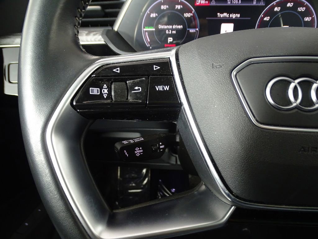 Used 2021 Audi e-tron Premium Plus image 24