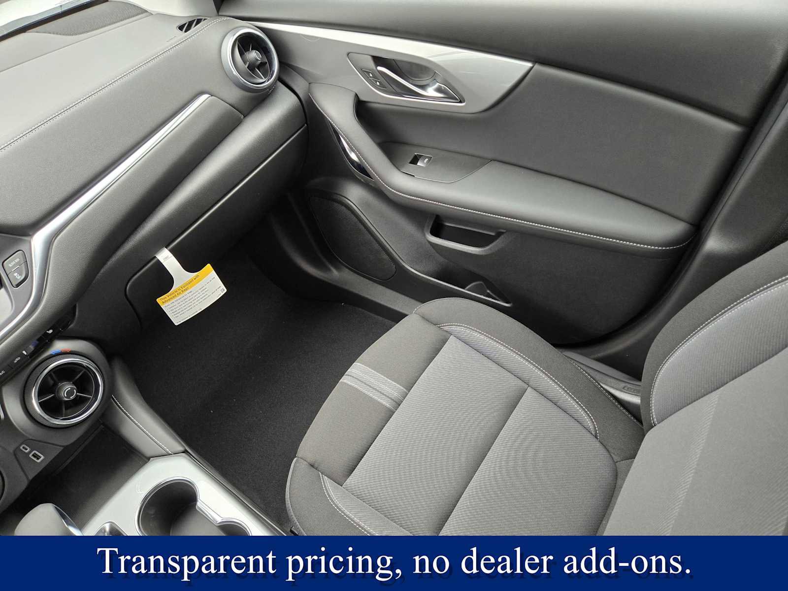 New 2025 Chevrolet Blazer LT w/ Midnight/Sport Edition image 14