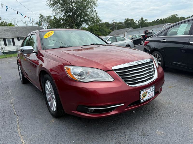 Used 2014 Chrysler 200 Limited w/ Sun/Sound Group FWD image 4