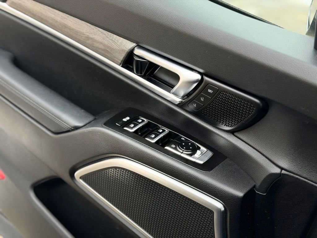 Used 2020 Kia Telluride SX w/ SX Prestige Package image 20