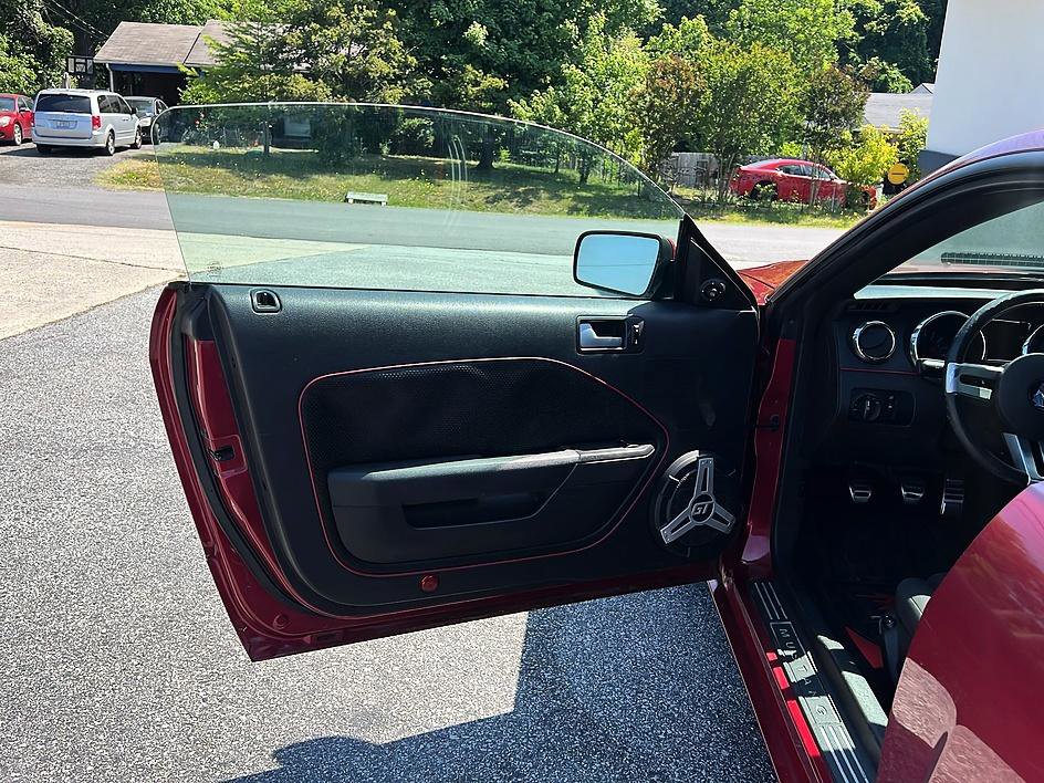 Used 2007 Ford Mustang GT RWD image 25