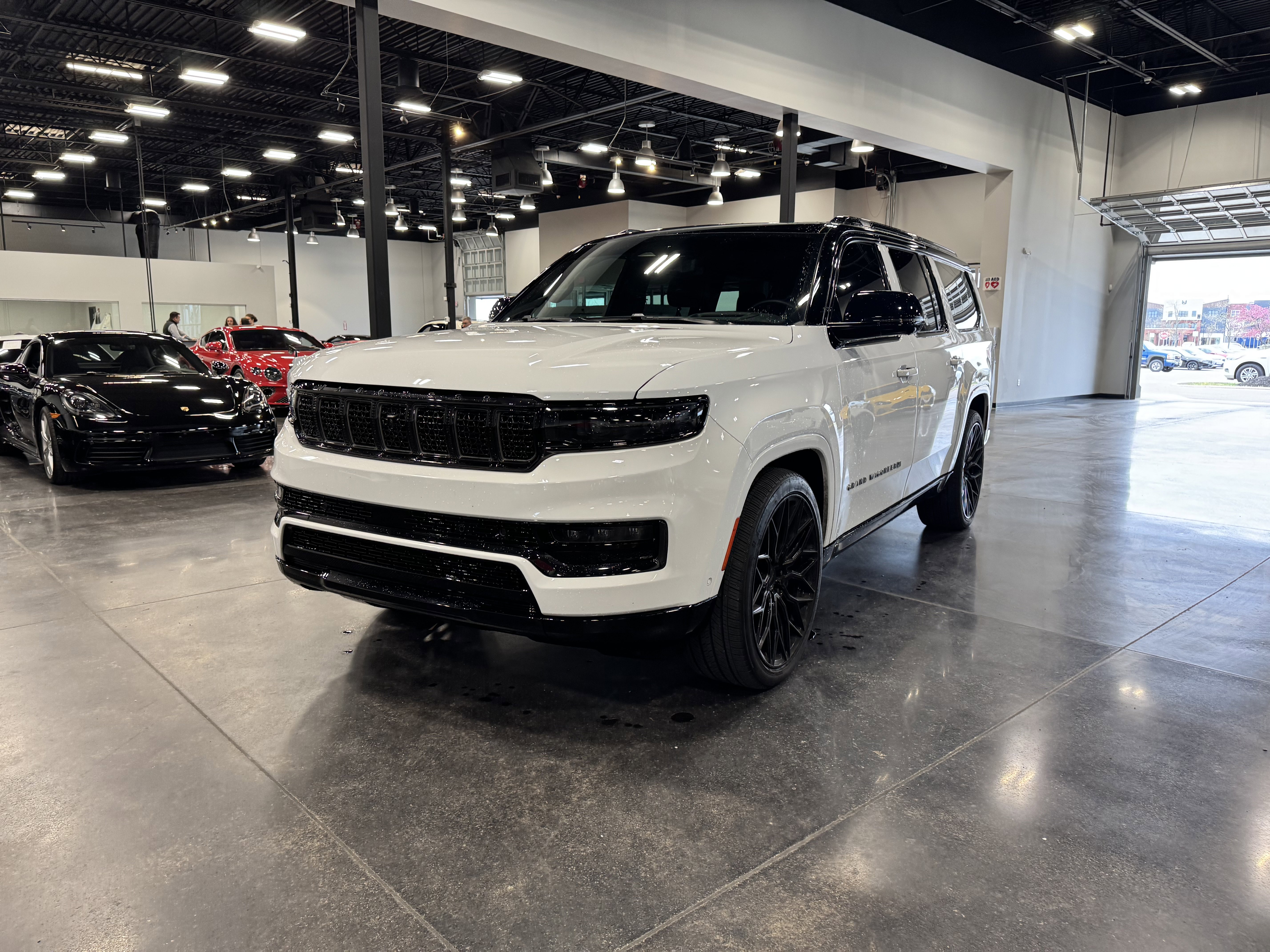 Used 2025 Jeep Grand Wagoneer L Series III w/ Quick Order Packagew 28T image 7