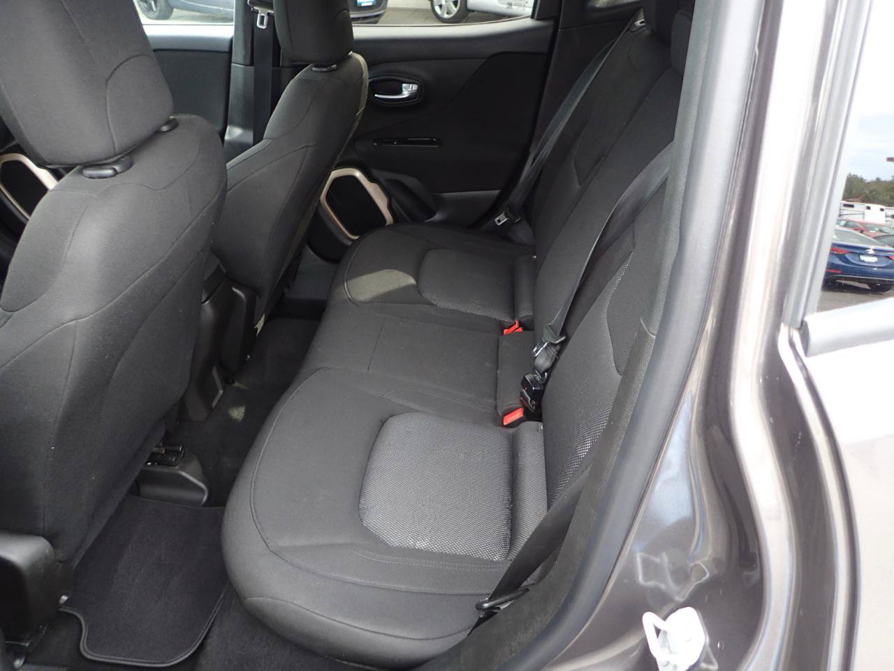 Used 2017 Jeep Renegade Sport w/ Power & Air Group FWD image 11