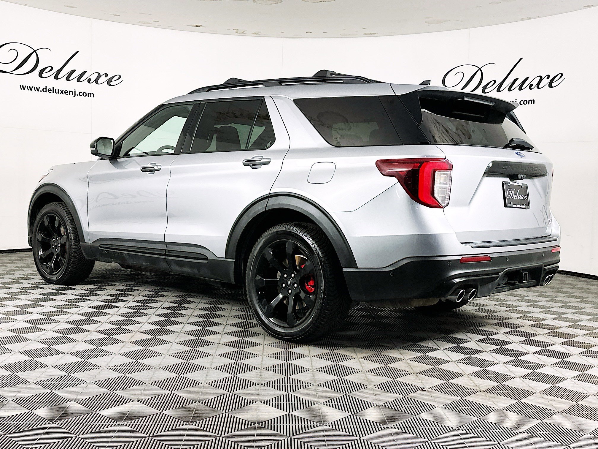 Used 2021 Ford Explorer ST w/ Equipment Group 401A image 4