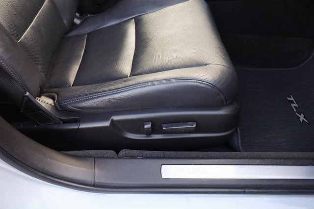 Used 2017 Acura TLX V6 SH-AWD w/ Technology Pkg image 35