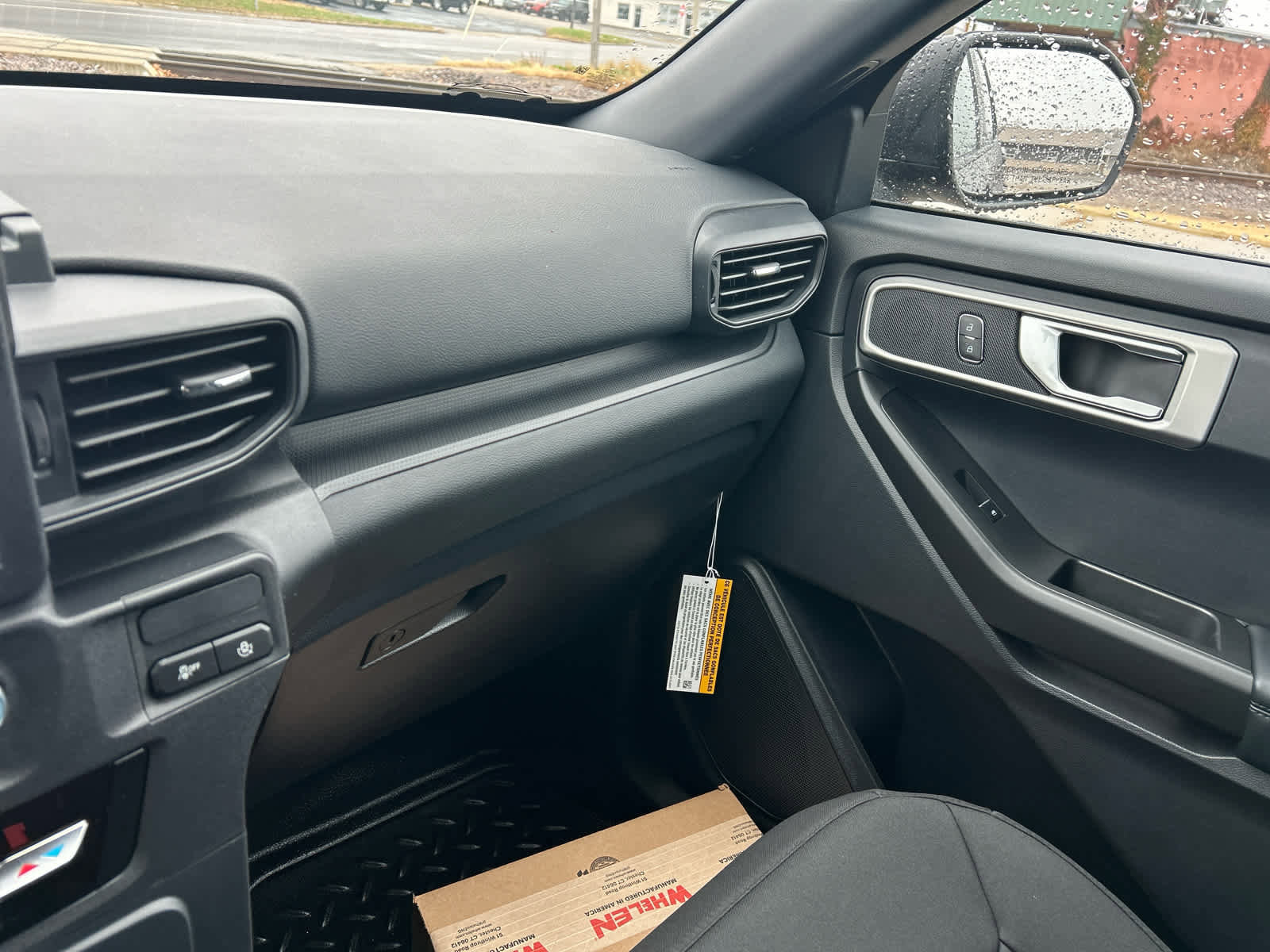 New 2026 Ford Explorer w/ Ready For The Road Package image 38