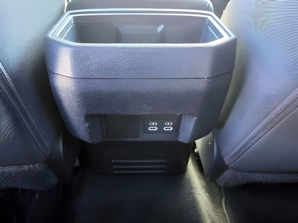 Used 2024 Toyota Tacoma TRD Off-Road image 29