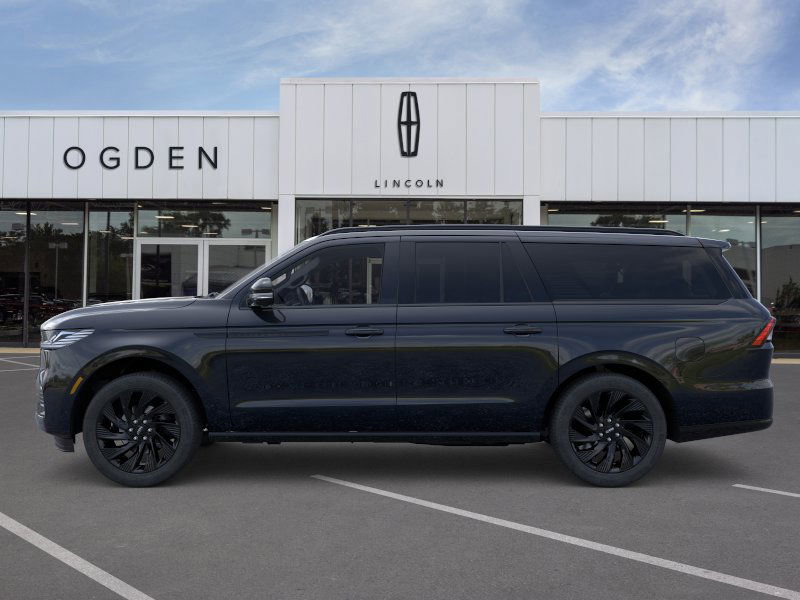 New 2025 Lincoln Navigator L Reserve image 3
