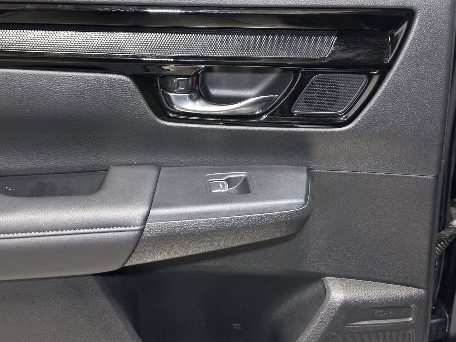Certified 2025 Honda CR-V EX-L image 31