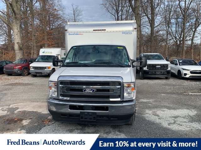 New 2026 Ford E-450 and Econoline 450 Super Duty w/ Power Equipment Group RWD image 9