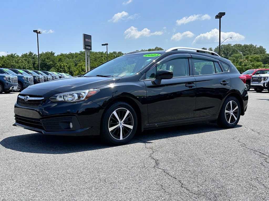 Used 2023 Subaru Impreza Premium AWD/4WD image 2