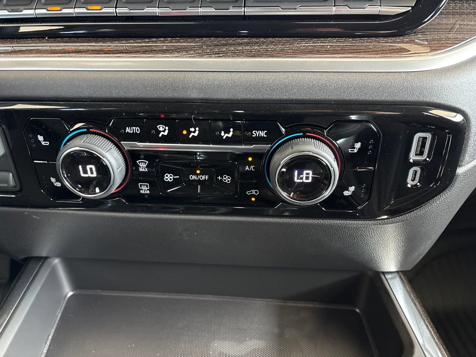 New 2026 Chevrolet Silverado 1500 LT Trail Boss w/ LT Trail Boss Premium Package AWD/4WD image 22