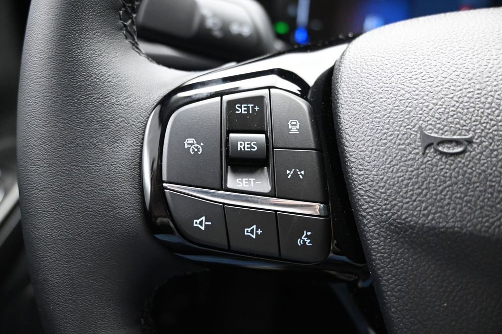 New 2026 Ford Escape SE FWD image 30