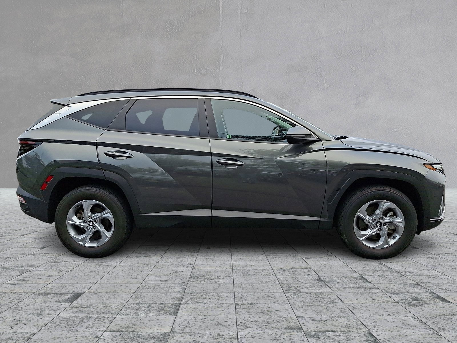 Certified 2023 Hyundai Tucson SEL w/ Cargo Package AWD/4WD image 4