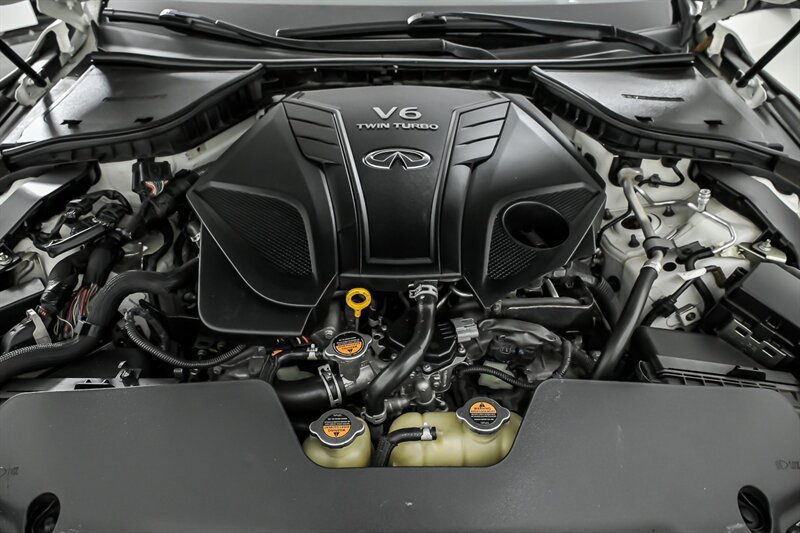 Used 2020 INFINITI Q50 Luxe w/ Essential Package (3.0T Luxe) AWD/4WD image 14