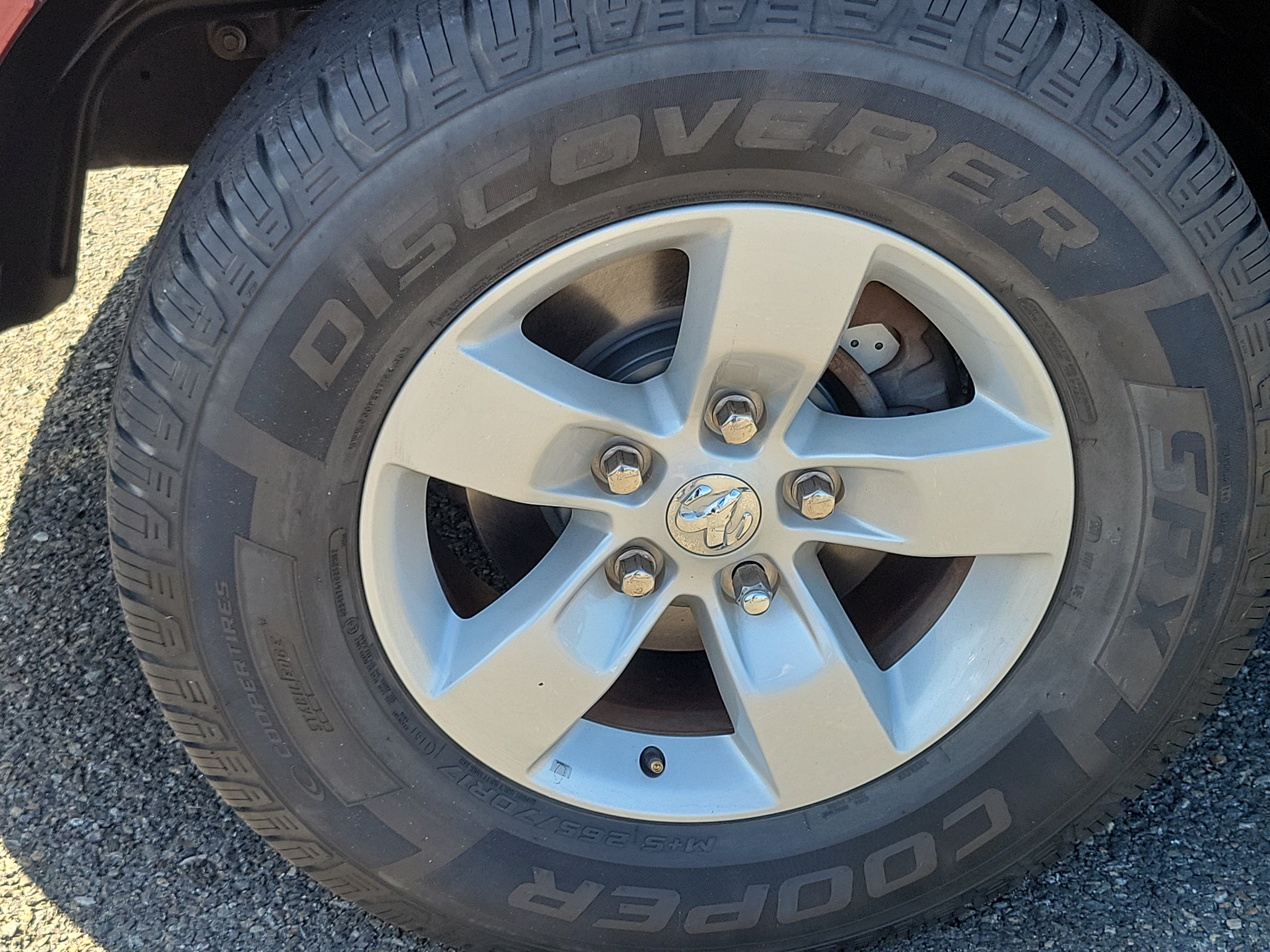 Used 2020 RAM 1500 Tradesman w/ Chrome Plus Package RWD image 7