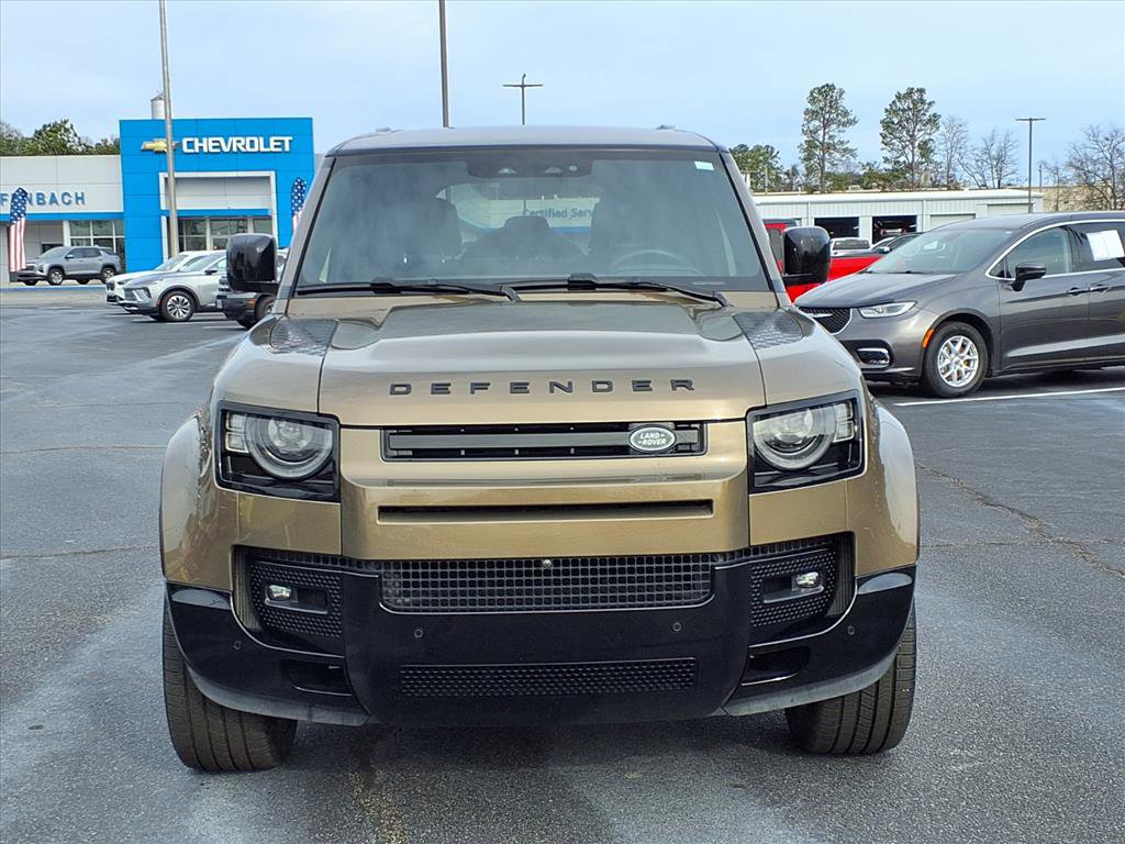 Used 2024 Land Rover Defender 110 X-Dynamic SE image 2