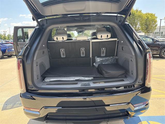 New 2026 Cadillac Escalade IQ Sport 1 w/ LPO, Floor Liner Package image 21