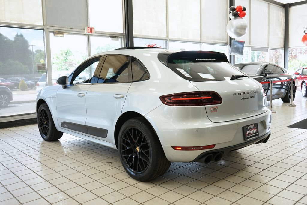 Used 2018 Porsche Macan GTS w/ Premium Package Plus AWD/4WD image 4