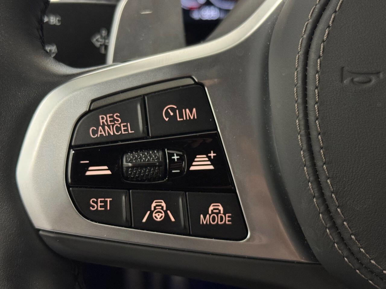 Used 2025 BMW 840i xDrive image 33