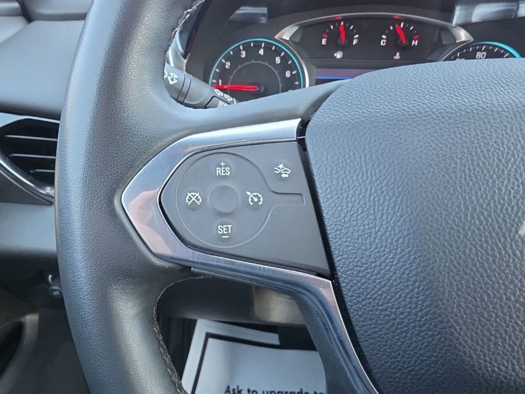 Used 2023 Chevrolet Traverse LT FWD image 11