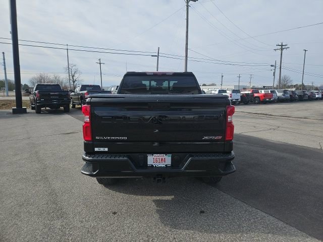 Used 2023 Chevrolet Silverado 1500 ZR2 w/ Technology Package image 7