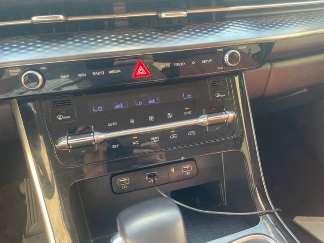 Used 2023 Kia Carnival SX Prestige FWD image 19