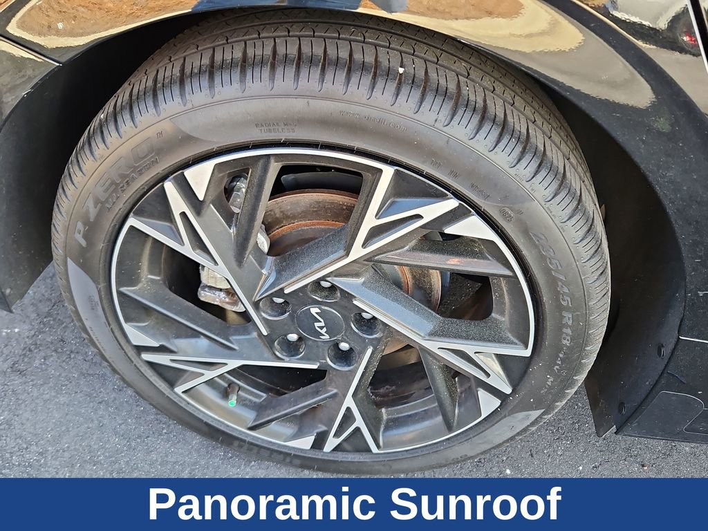 Used 2025 Kia K5 GT-Line w/ GT-Line Premium Package image 9