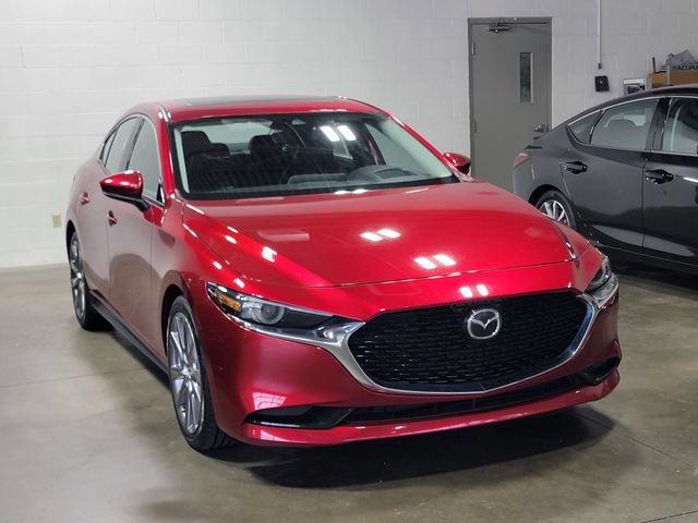 Used 2019 MAZDA MAZDA3 Sedan w/ Premium Package FWD image 4