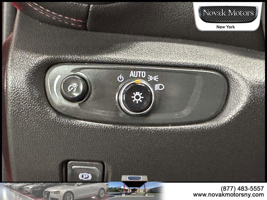 Used 2022 Chevrolet Blazer RS image 16