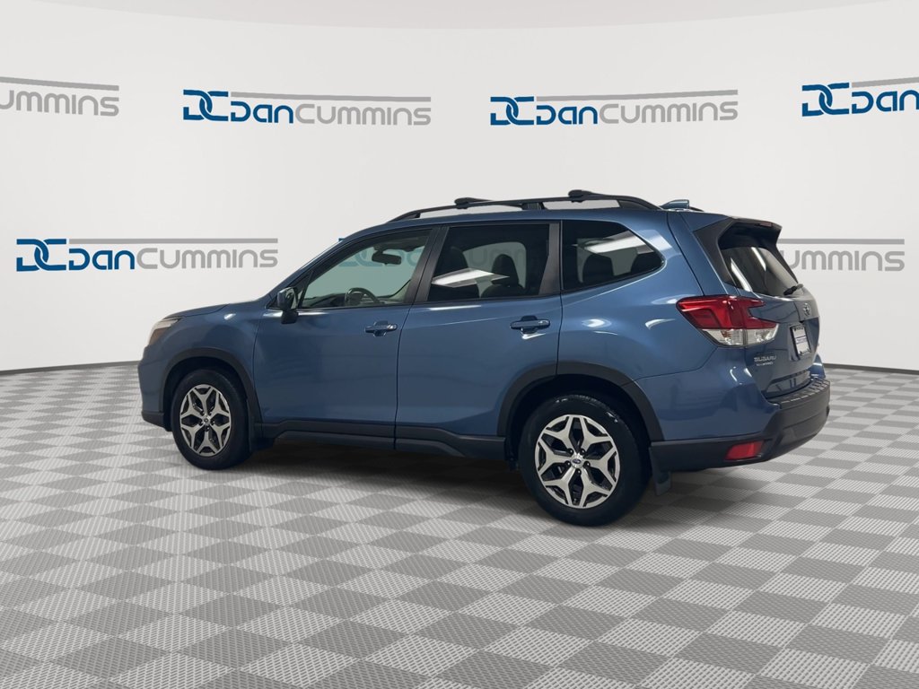 Used 2020 Subaru Forester Premium AWD/4WD image 6
