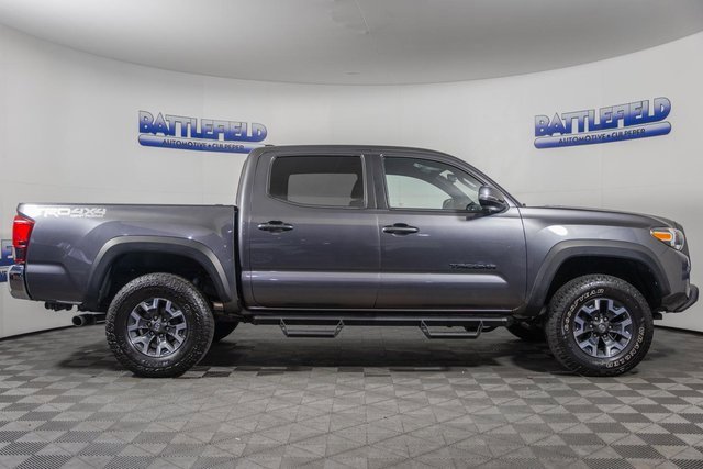 Used 2019 Toyota Tacoma TRD Off-Road image 11
