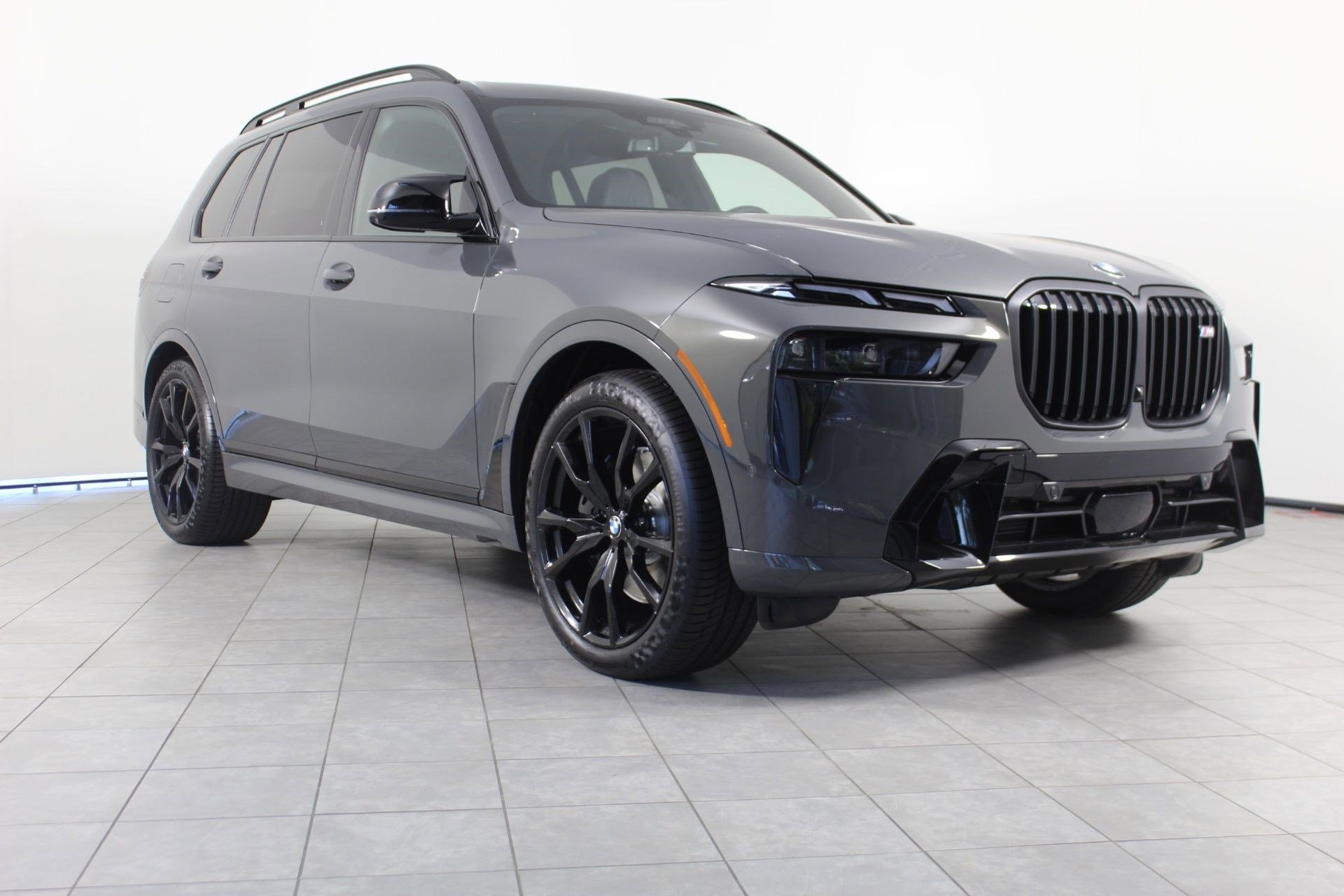 New 2026 BMW X7 M60i image 7