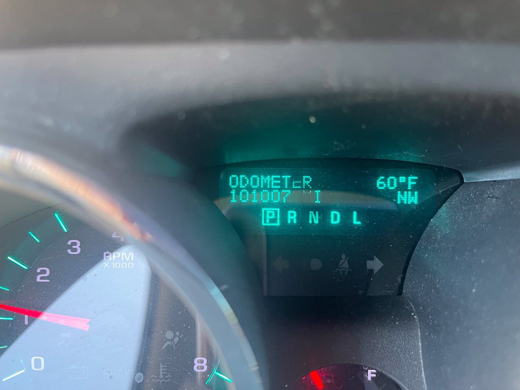 Used 2011 Chevrolet Traverse LT w/ Personal Connectivity Package FWD image 9